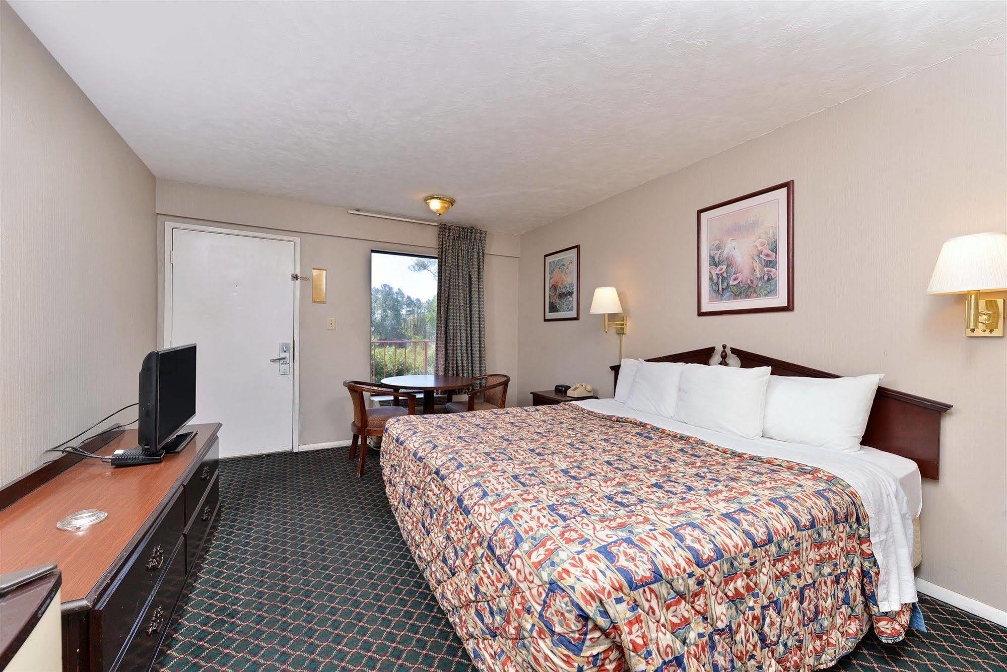Americas Best Value Inn - Augusta / South Exterior photo
